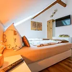 Auszeit Steiraland 1 Mit Privaten Garten Ueberdachter Terrasse Und Parken * Leoben (Styria)