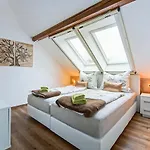 Auszeit Steiraland 1 Mit Privaten Garten Ueberdachter Terrasse Und Parken Apartment Leoben (Styria)