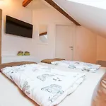 Apartment Auszeit Steiraland 1 Mit Privaten Garten Ueberdachter Terrasse Und Parken *