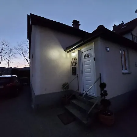 Appartement Auszeit Steiraland 1 Mit Privaten Garten Ueberdachter Terrasse Und Parken Leoben (Styria)