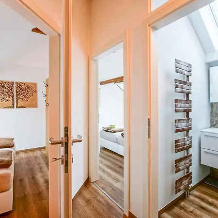 Auszeit Steiraland 1 Mit Privaten Garten Ueberdachter Terrasse Und Parken Appartement *