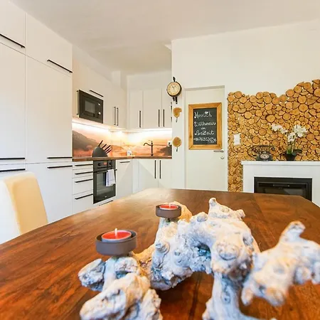 Auszeit Steiraland 1 Mit Privaten Garten Ueberdachter Terrasse Und Parken Leoben (Styria)